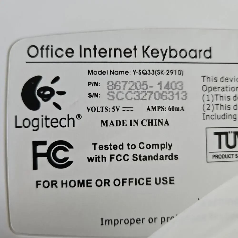 Logitech PS/2 Vtg WHITE Internet Pro Keyboard Model Y-SQ33(SK-2910) w/ Palm Rest